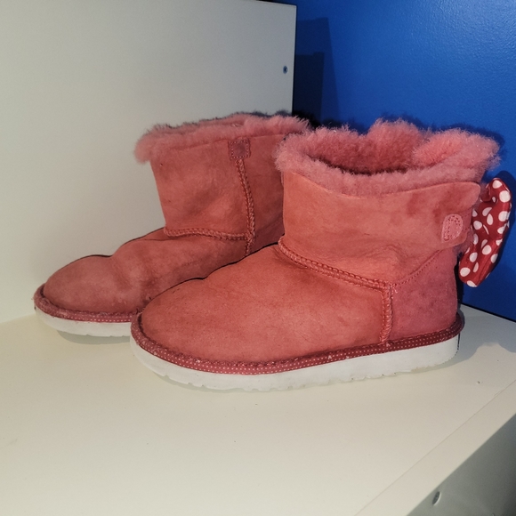 Disney Ugg boots girls sz 2 - Picture 6 of 8